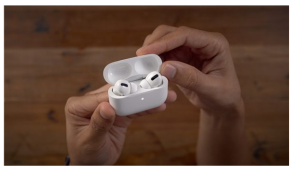 Apple AirPods