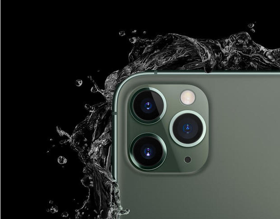 "iPhone 11"

