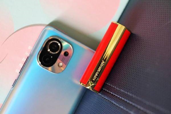 Xiaomi Mi 11 gift box