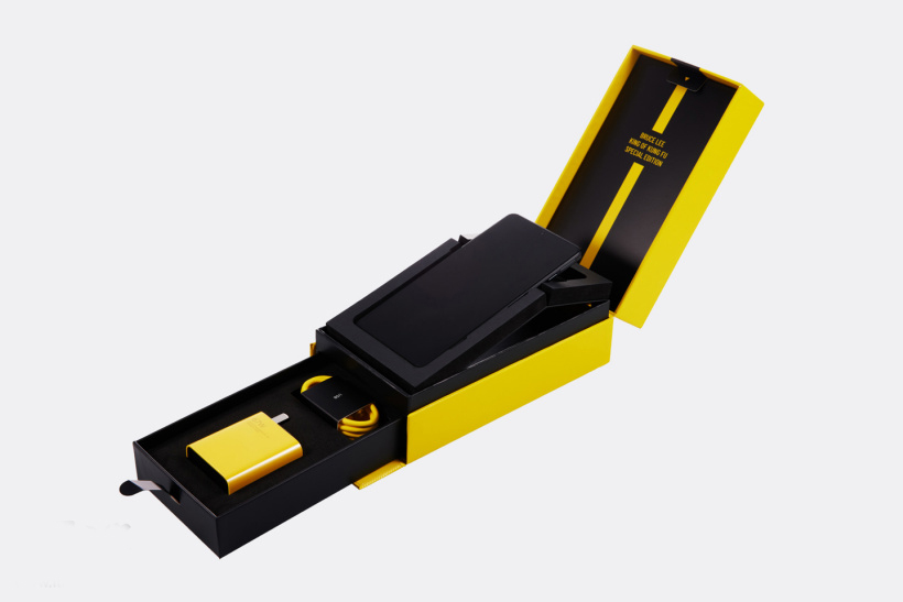 Redmi K40 Gaming Enhanced version "Bruce Lee Special Edition"