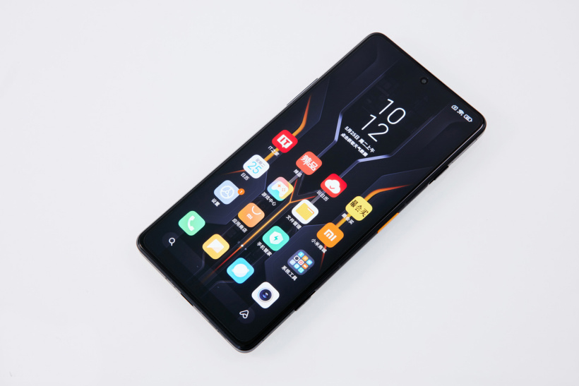 Redmi K40 Gaming Enhanced version "Bruce Lee Special Edition"